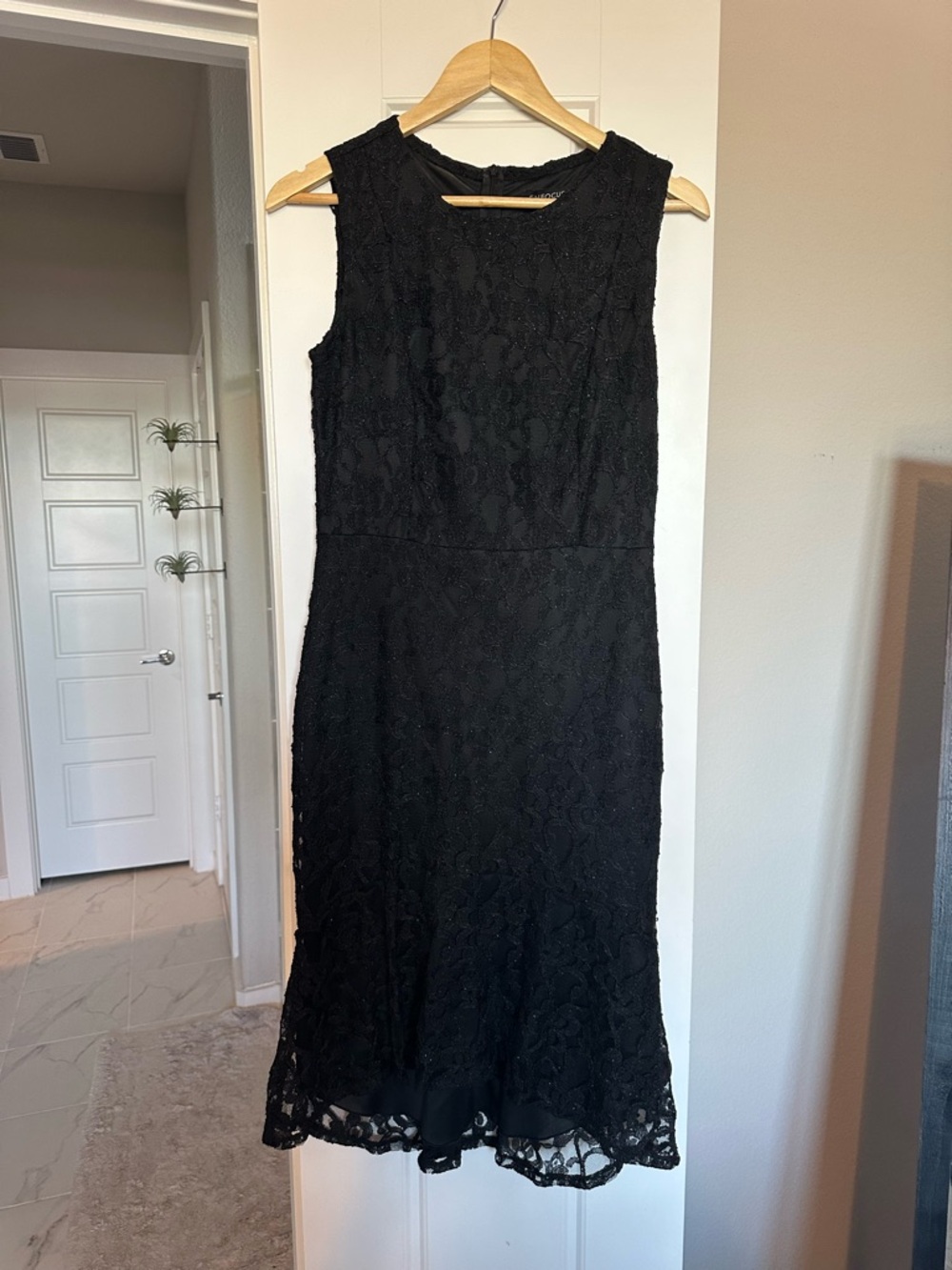 Enfocus Studio Black Sleeveless Lace Midi Dress